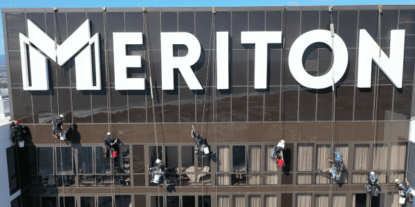 Window cleaning the sundale meriton